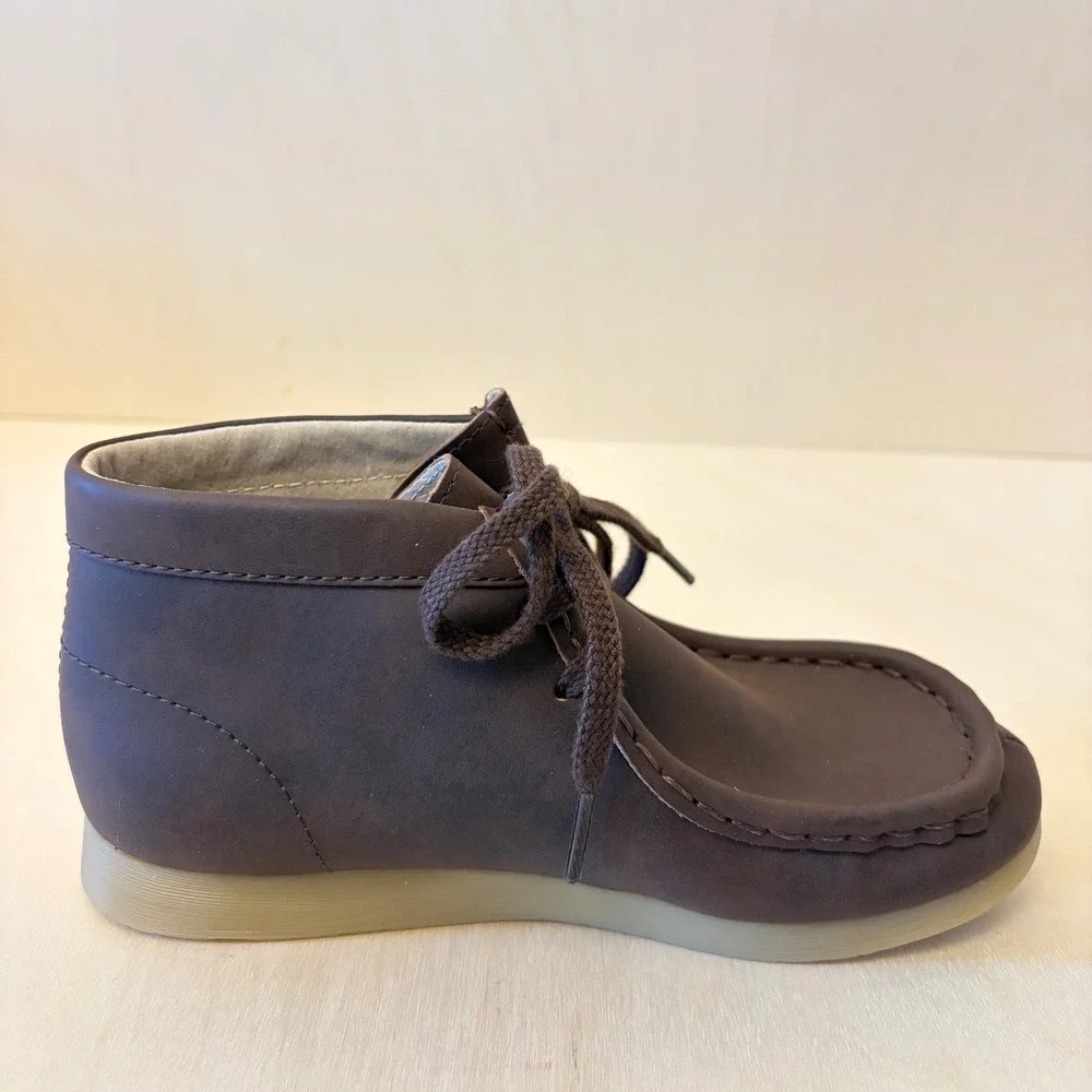 Footmates Wally 9105 Boots Boys 1 Brown Oiled Leather Chukka Moccasin NEW
